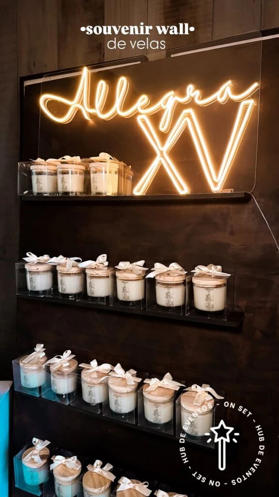 Los souvenirs fueron velas aromáticas. 