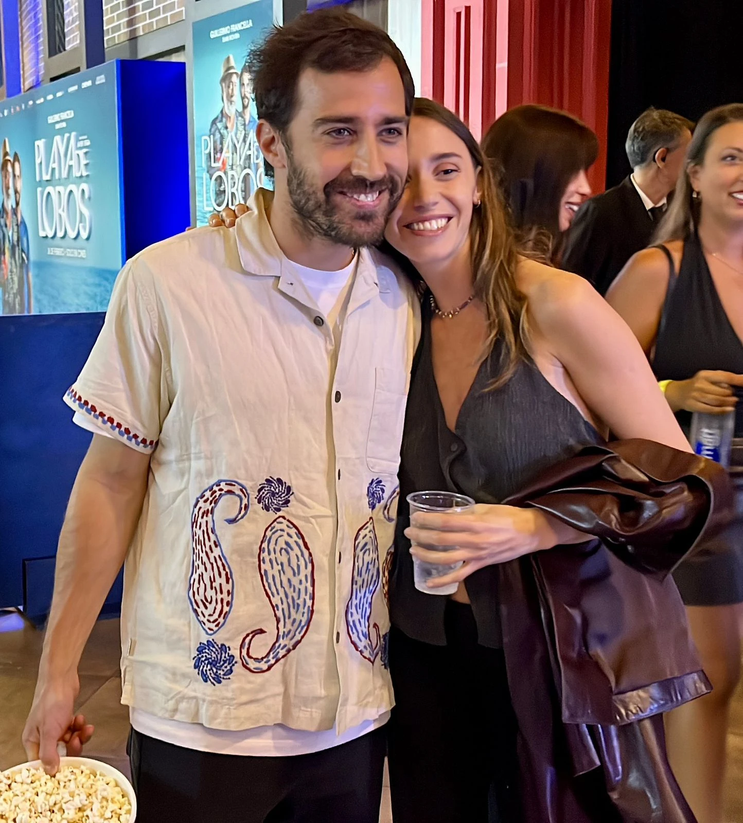 Nico Francella junto a su pareja.