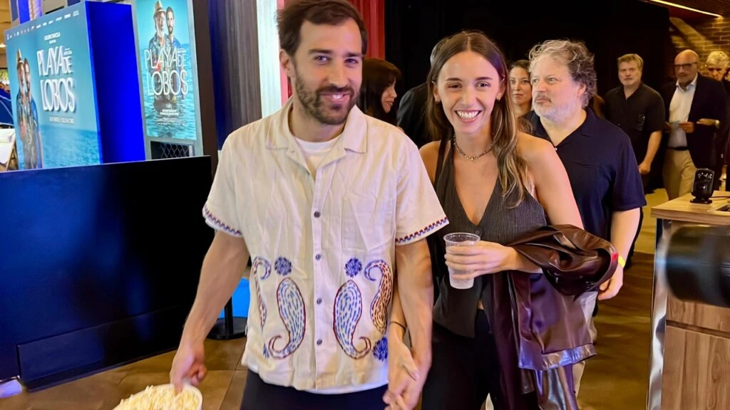 Nico Francella junto a su pareja.