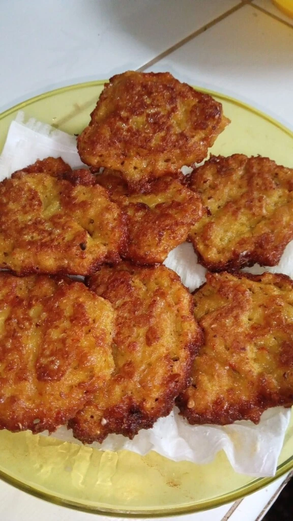 Torrejas de fideos: una receta anti-desperdicio que es una delicia

