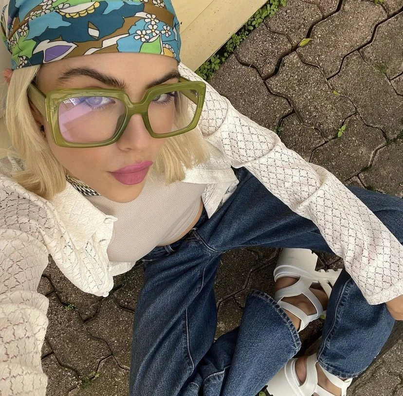 Estos anteojos se apoderaron del street style.