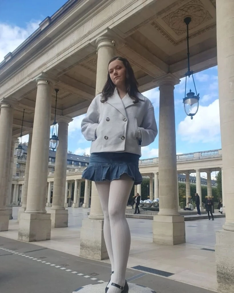 Este abrigo se apoderó del street style.