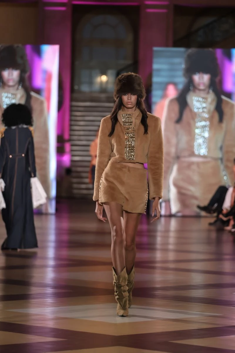 Desfile Anna Rossatti.