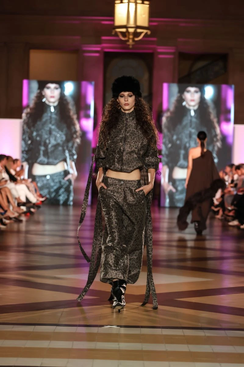 Desfile Anna Rossatti.