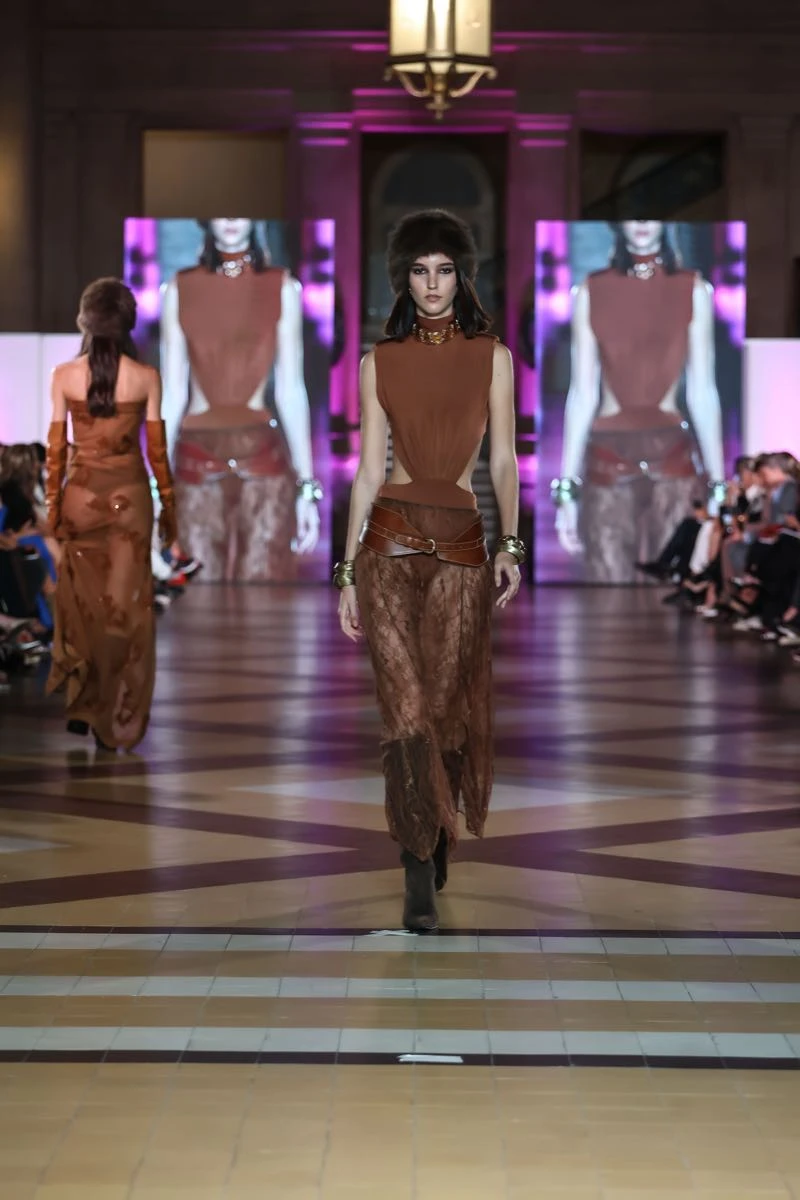 Desfile Anna Rossatti.