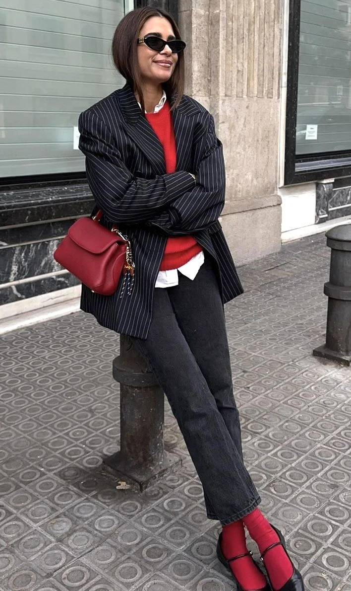 Rojo y negro, la combinación del invierno.