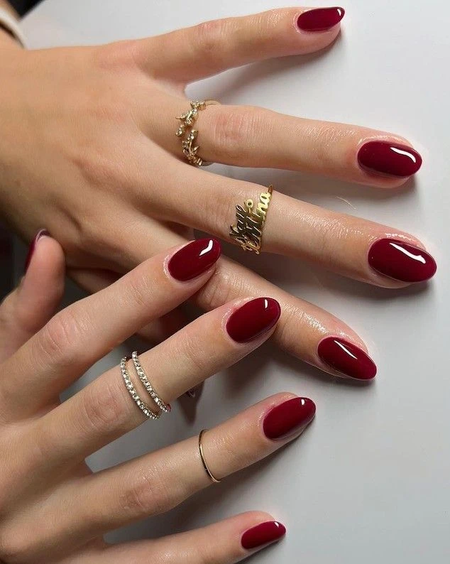La manicura clásica que más eligen las famosas y que vas a querer usar este otoño
