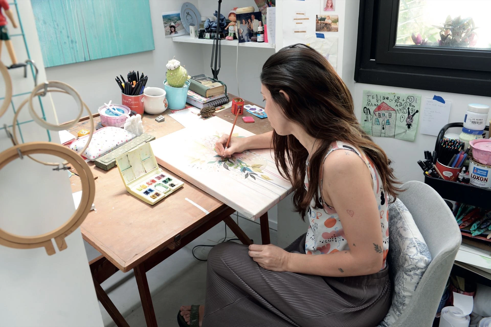 un ecosistema de convivencia entre la vida cotidiana familiar y el taller de arte,