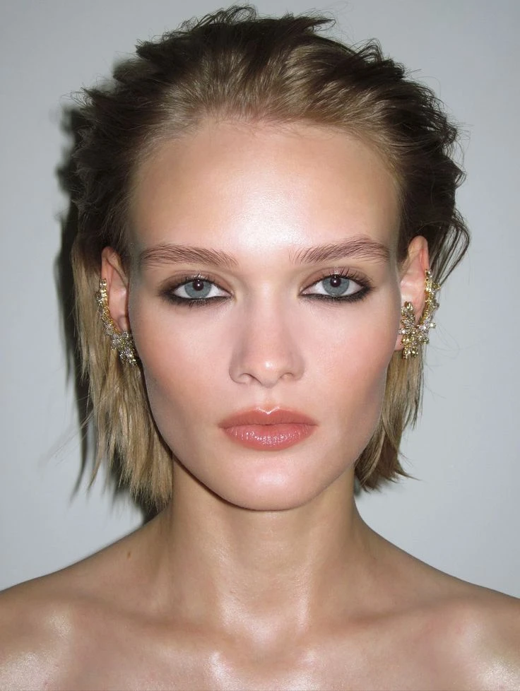 El eyeliner del otoño 2026: 4 formas fáciles de llevarlo que ya son tendencia