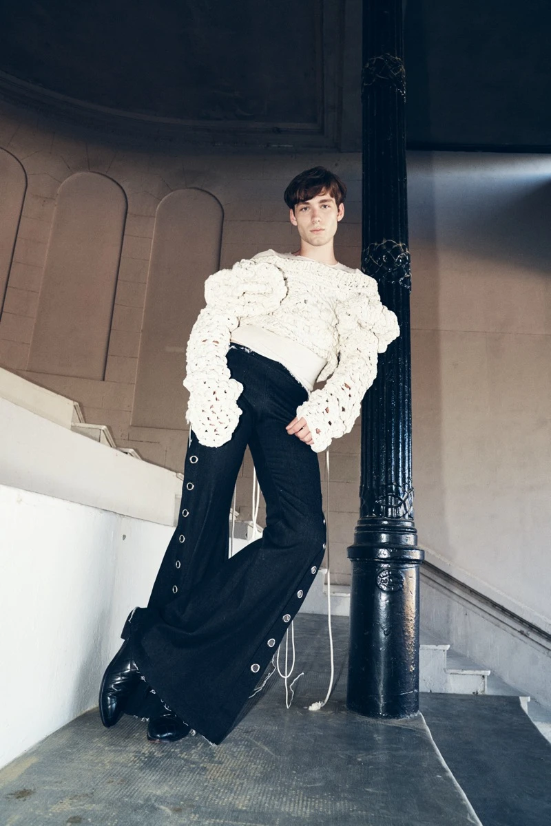 BAFWEEK otoño invierno 2026: Velasco celebró sus 15 años con una performance que rinde culto a la herencia guaraní