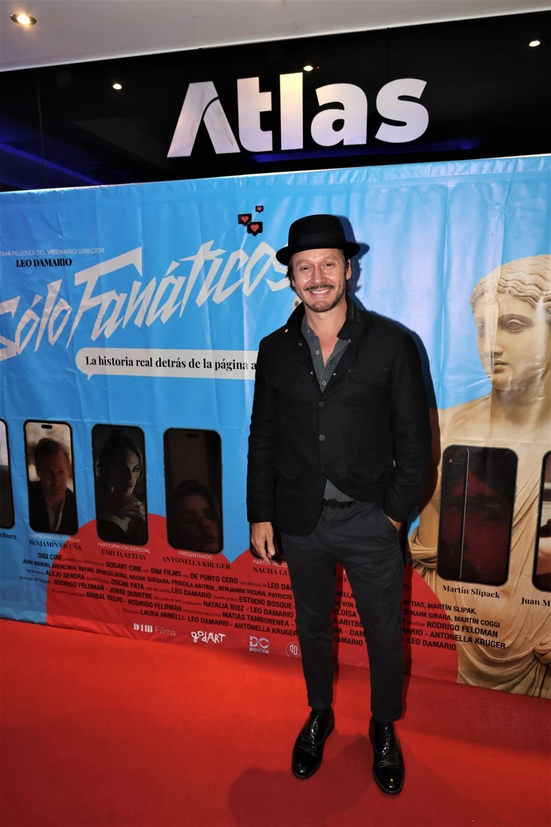 Benjamín Vicuña en el preestreno de Solo Fanáticos