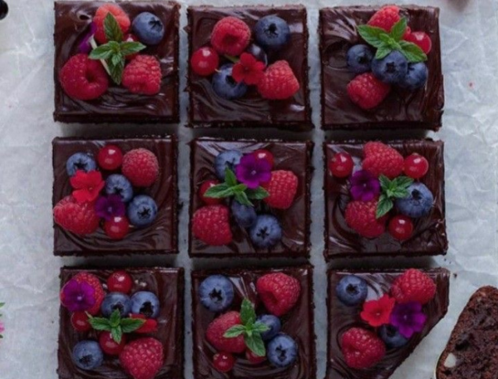 Bocaditos de chocolate y frutas: la receta saludable y rápida ideal para la merienda