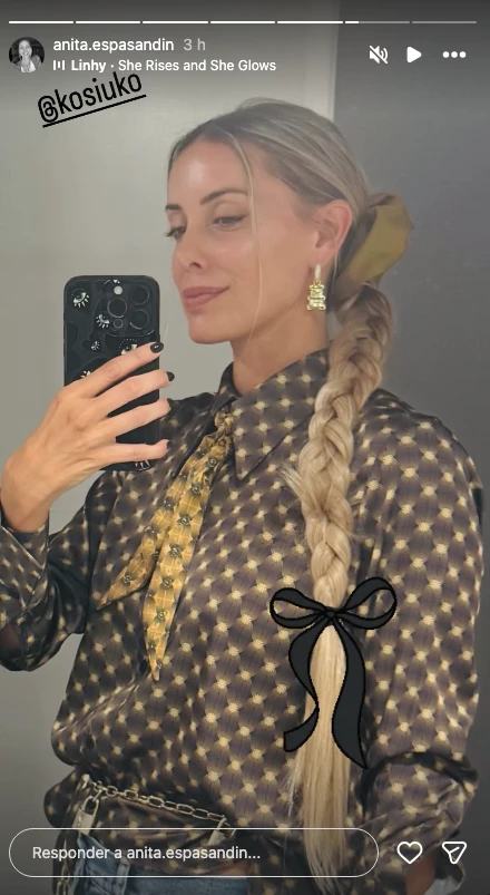 Anita Espasandín revive la trenza postiza para cambiar su look. 
