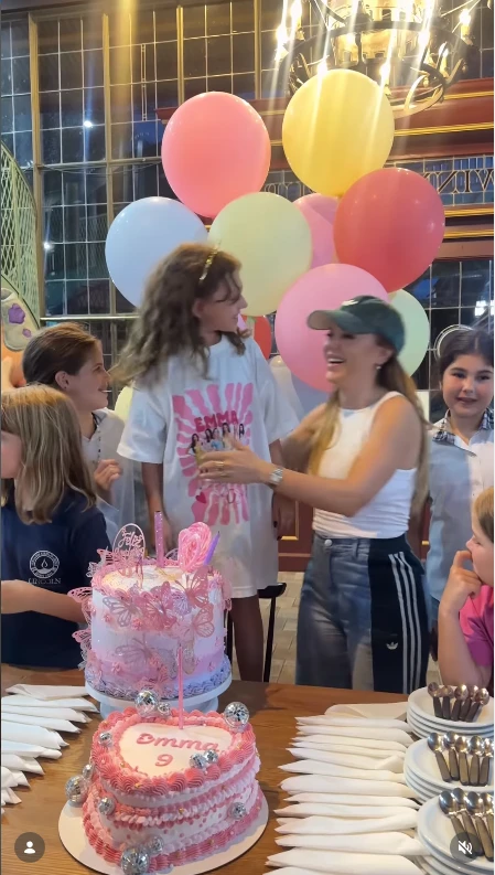 Así fue la fiesta soñada de Emma, la hija de Evangelina Anderson: celebró sus 9 años con las hijas de Wanda Nara y La Joaqui