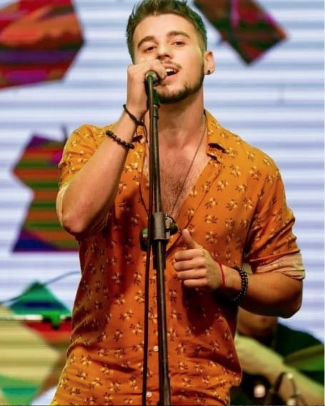 Julián Volpato, el hijo del Chino que es cantante