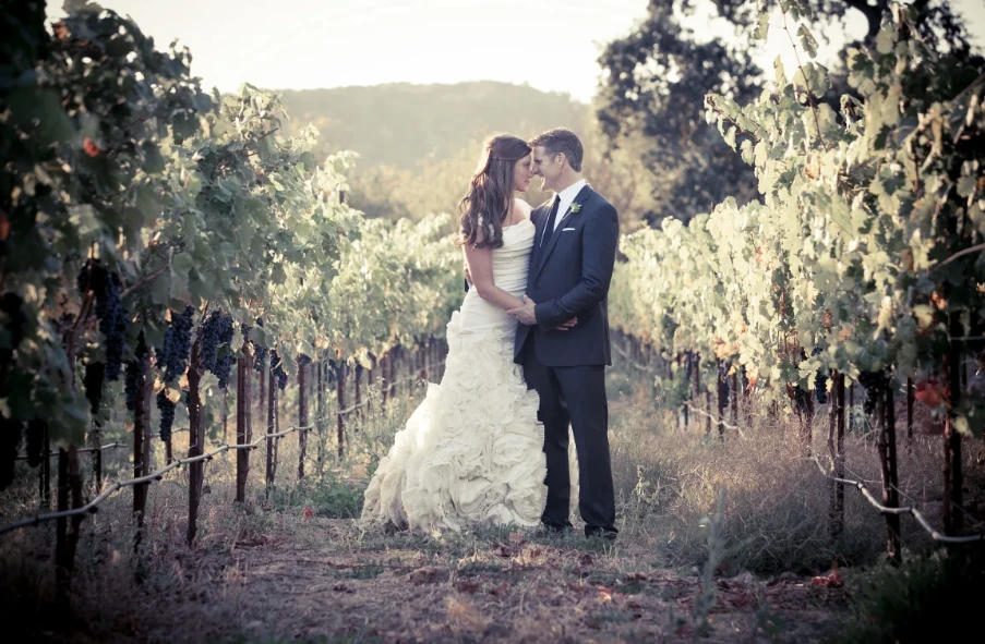 Se casó y buscaba un hijo, le diagnosticaron cáncer terminal y eligió cómo y cuándo morir: el conmovedor caso de Brittany Maynard