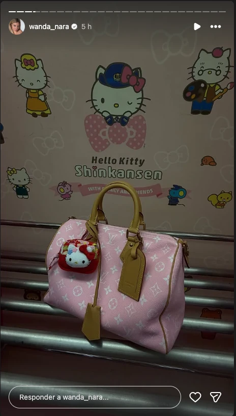 El look de Wanda nara con bolso de Louis Vuitton.