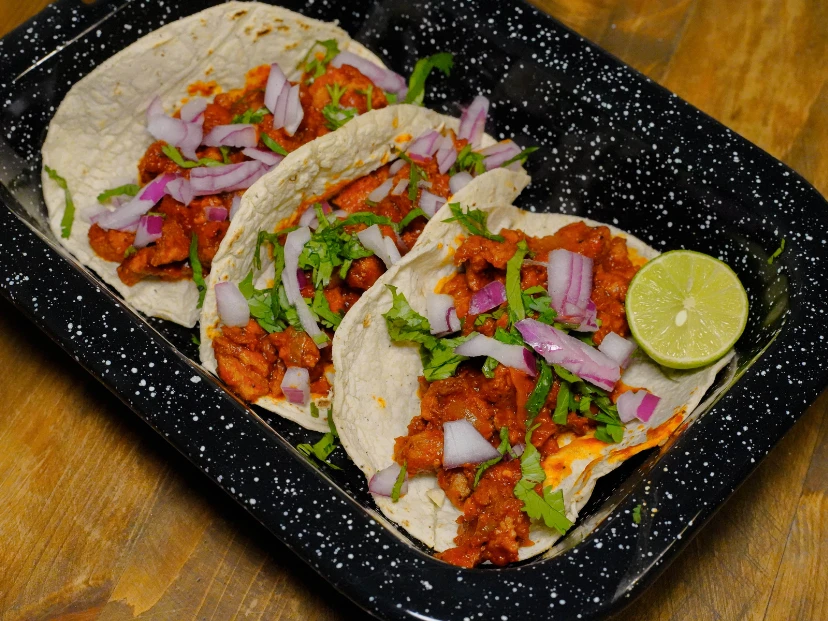 Cinco recetas de tacos veganos imperdibles para celebrar el Día del Taco en casa