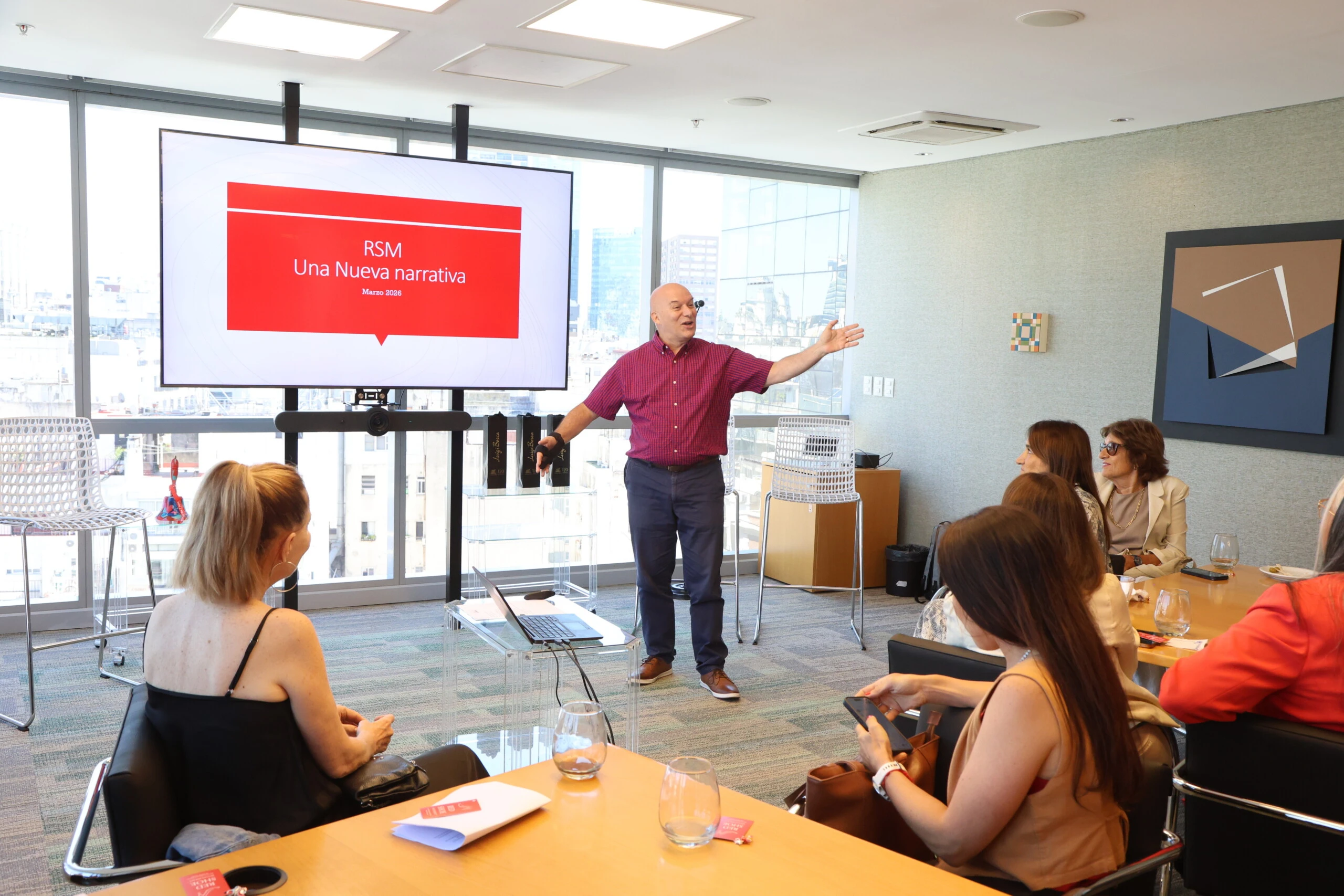 8M y liderazgo: mucho más que un toque de campana en una jornada que celebró la red femenina