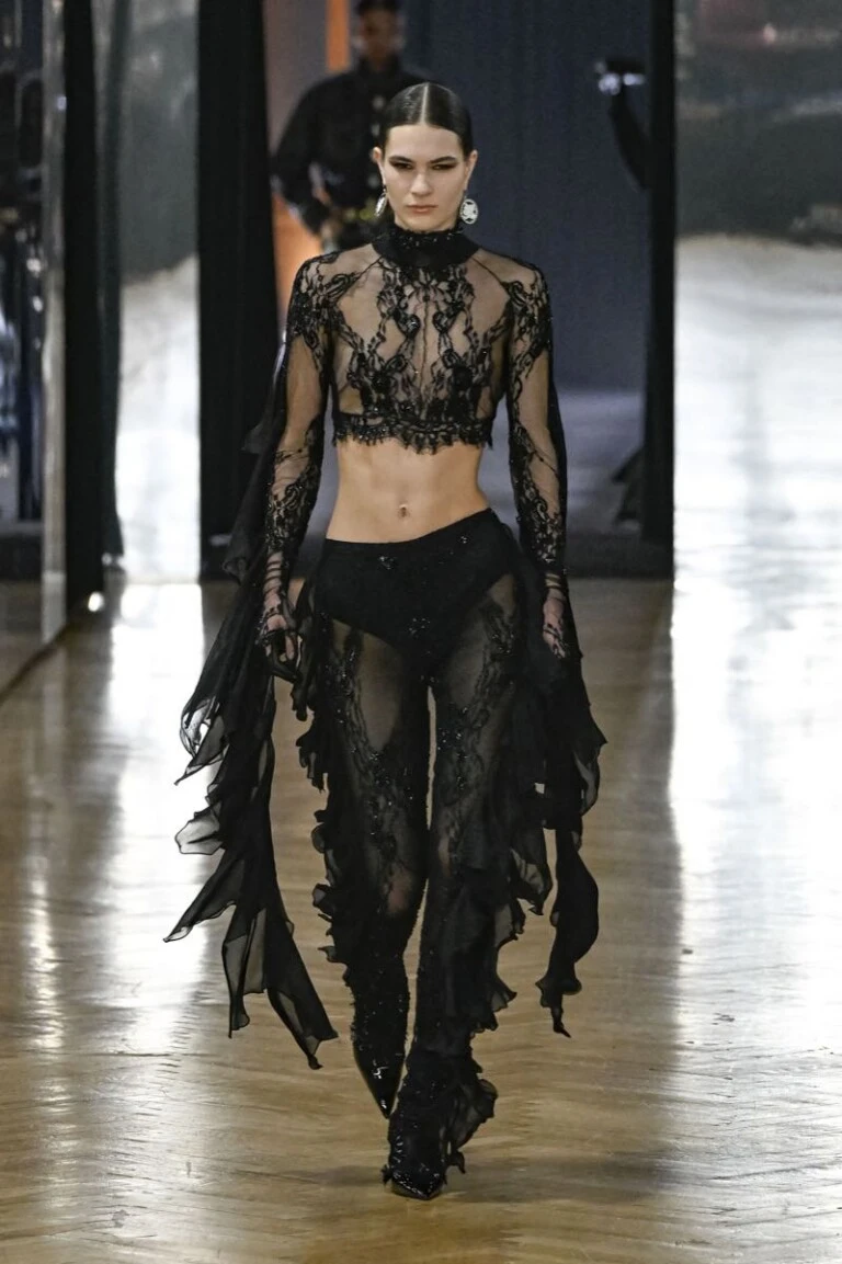 Desfile Blumarine otoño invierno 2026/ 27