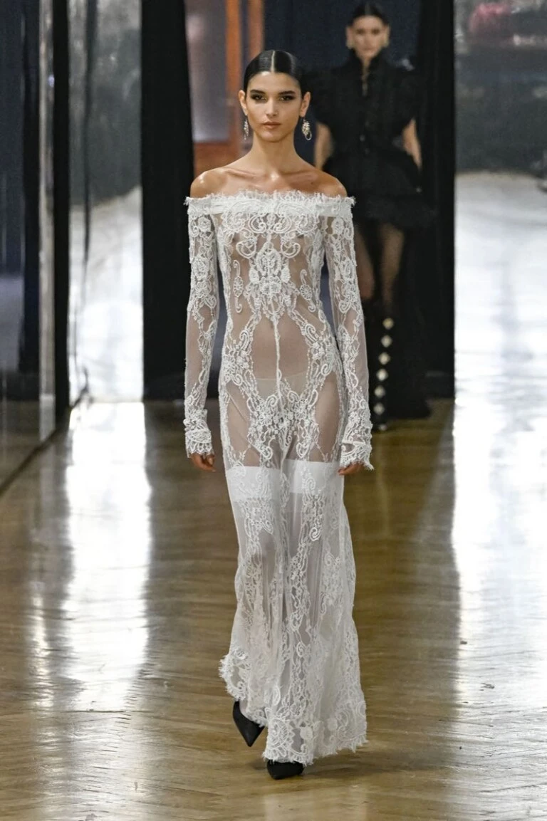 Desfile Blumarine otoño invierno 2026/ 27