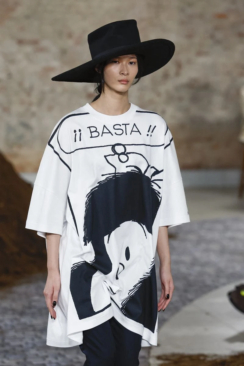 Desfile Moschino otoño invierno 2026/27