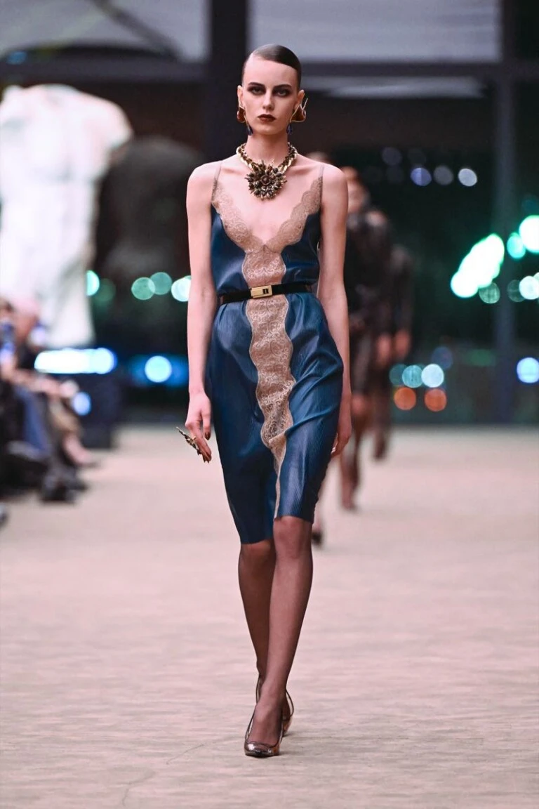 Desfile Saint Laurent otoño invierno 2026/ 27.