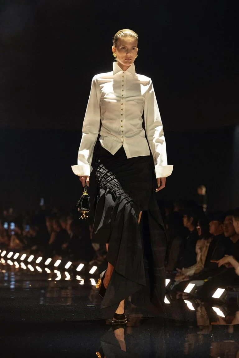 Desfile Schiaparelli