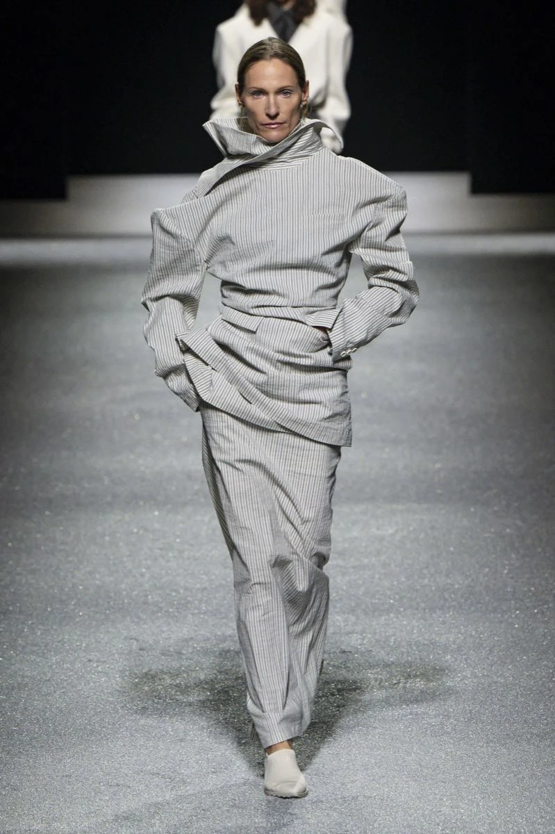 Desfile Issey Miyake.