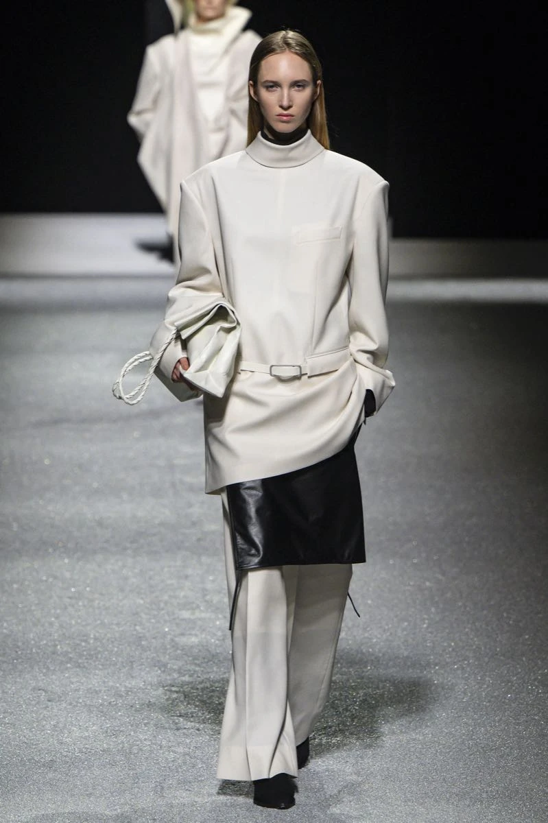 Desfile Issey Miyake.