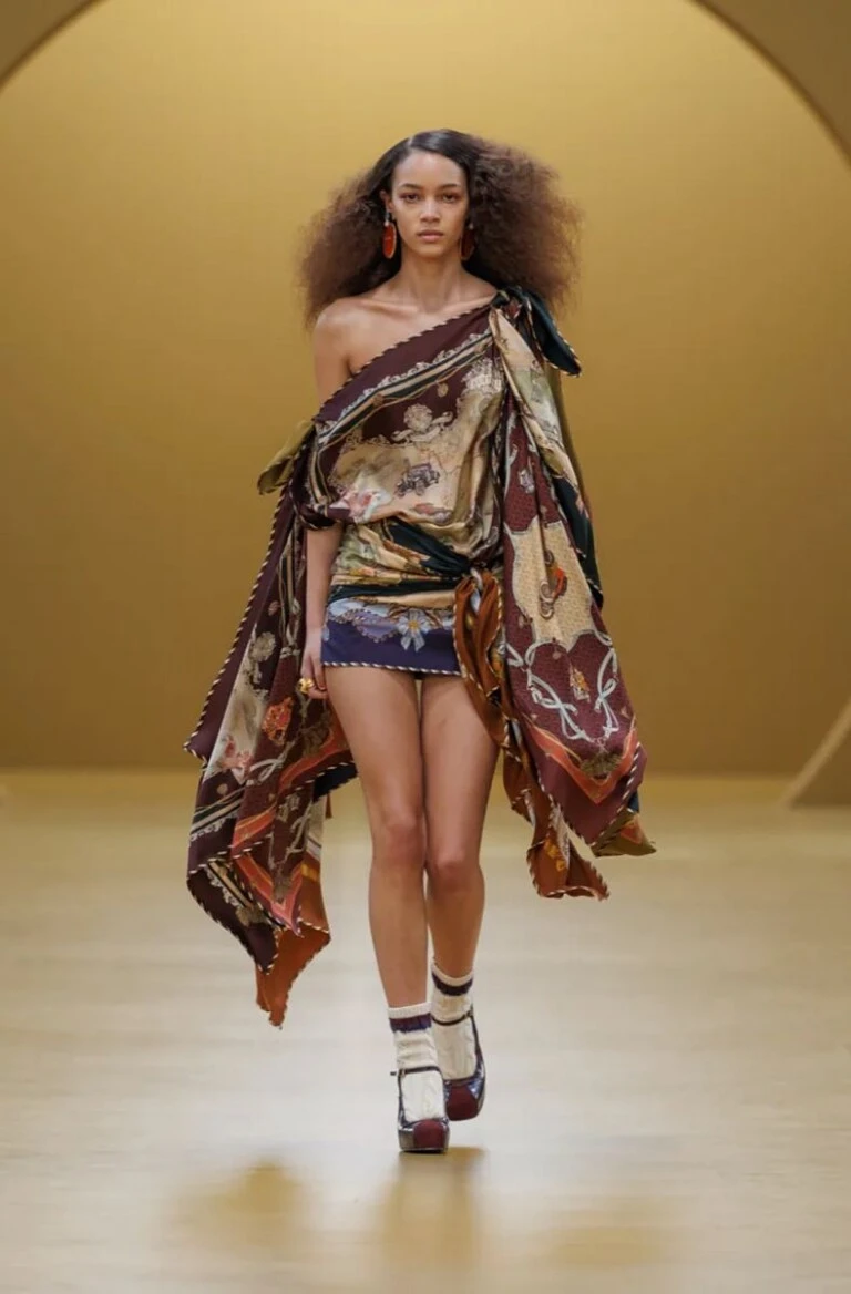 Desfile Zimmermann en la Semana de Moda de París.