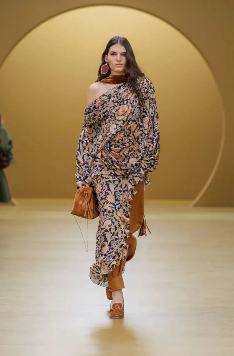 Desfile Zimmermann en la Semana de Moda de París.