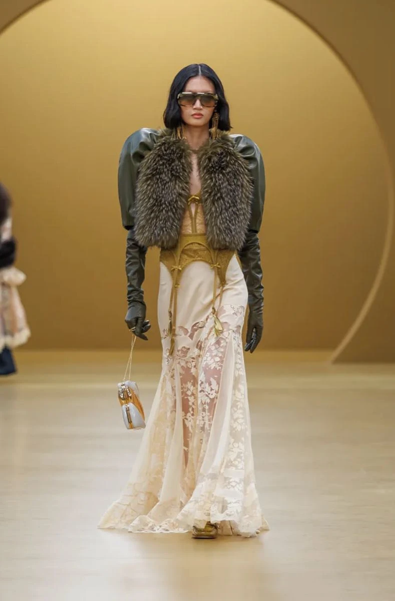 Desfile Zimmermann en la Semana de Moda de París.