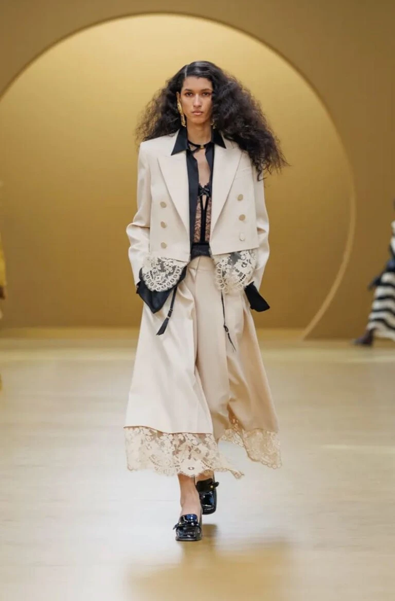 Desfile Zimmermann en la Semana de Moda de París.