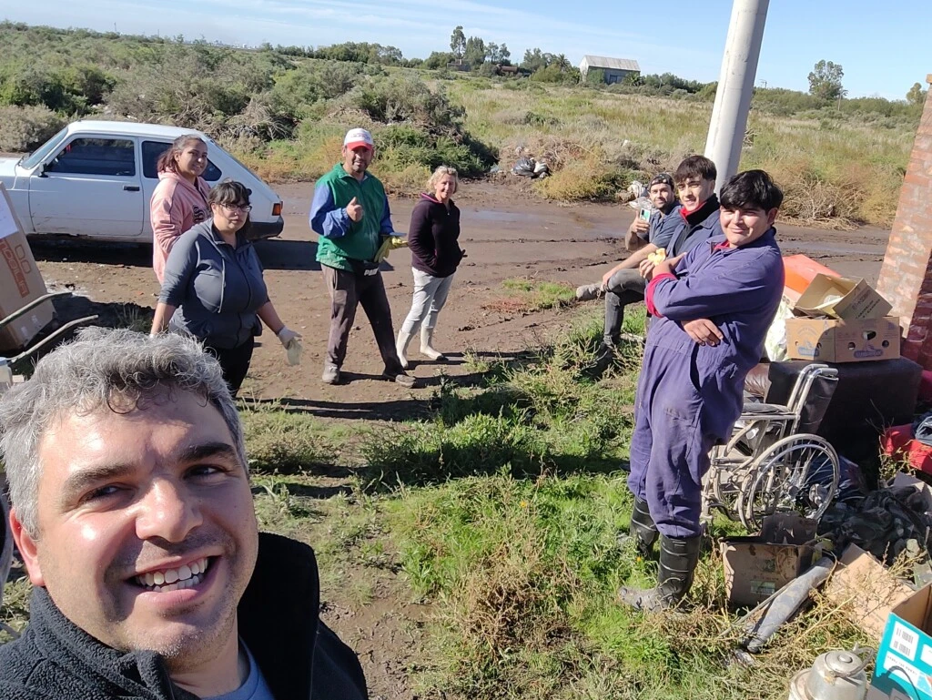 Tras el temporal, ayudando a los vecinos