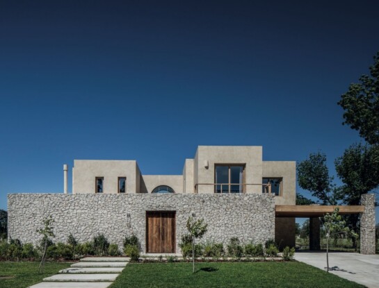 Así es la casa de tapa de la nueva edición de para ti DECO: diseño, arquitectura y calma 