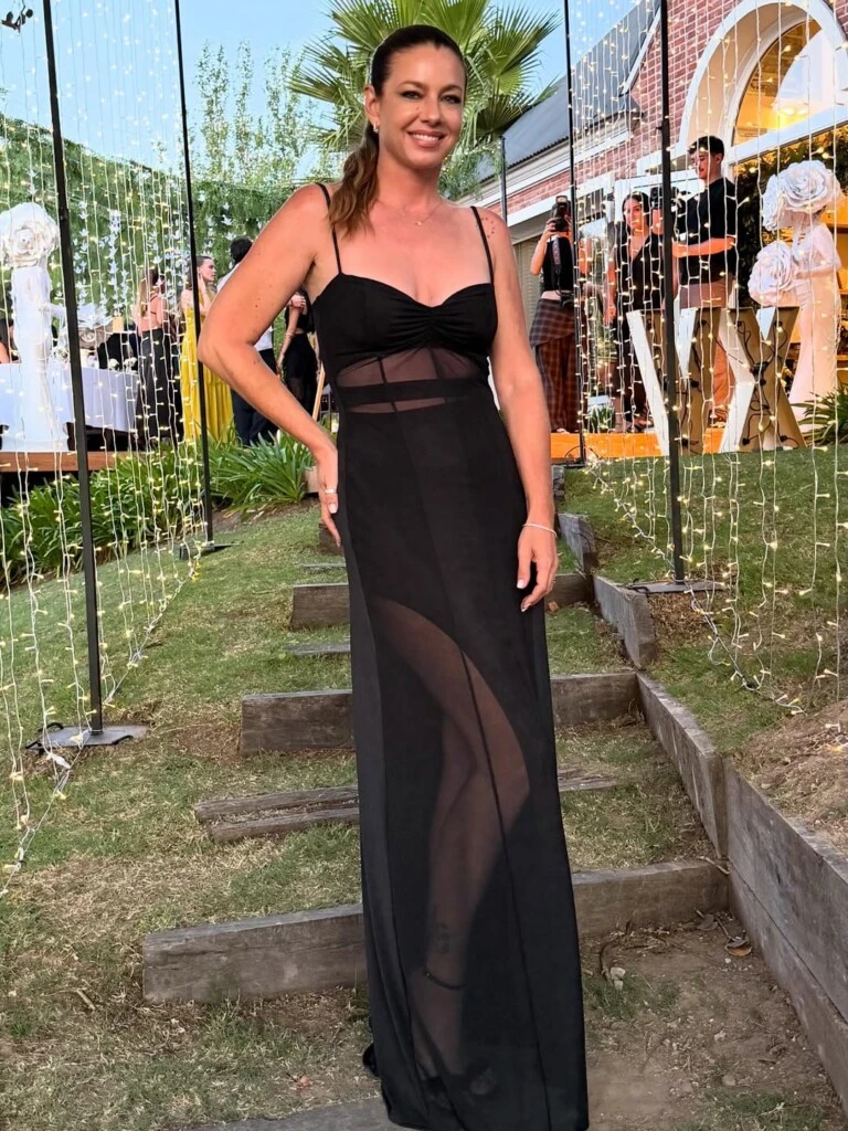 Gege Neumann optó por una propuesta más clásica, aunque sin perder su sello personal. 