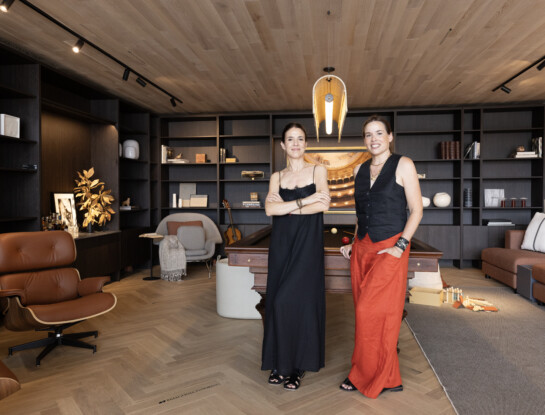 Las hermanas Celina y María Azpiroz brillan en Estilo Pilar 2026 con un espacio que celebra el encuentro