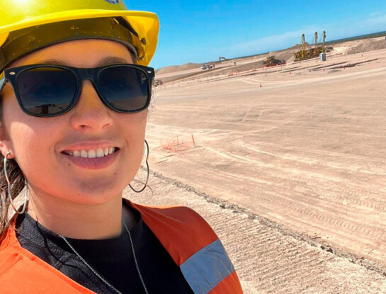 8M/"Que mi hija vea que podemos estar al mismo nivel que los varones": Melanie Villalba, trabajadora en la industria del petróleo