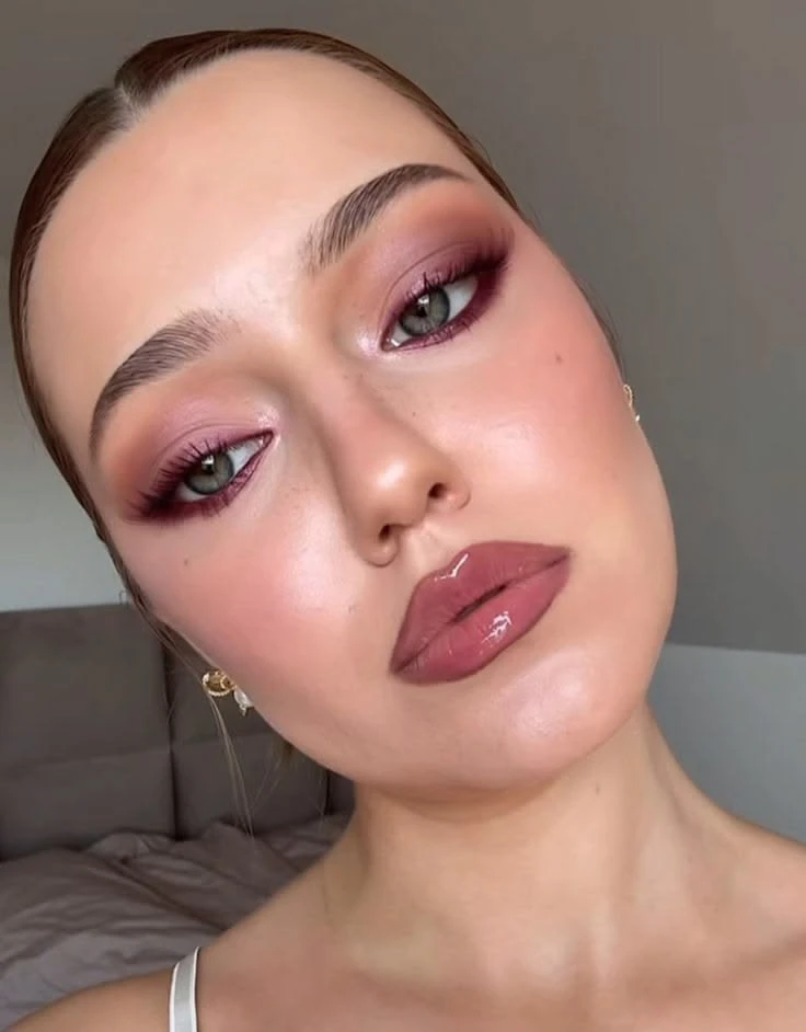 Adiós al clean look: la tendencia que empezó a perder fuerza por su perfección extrema