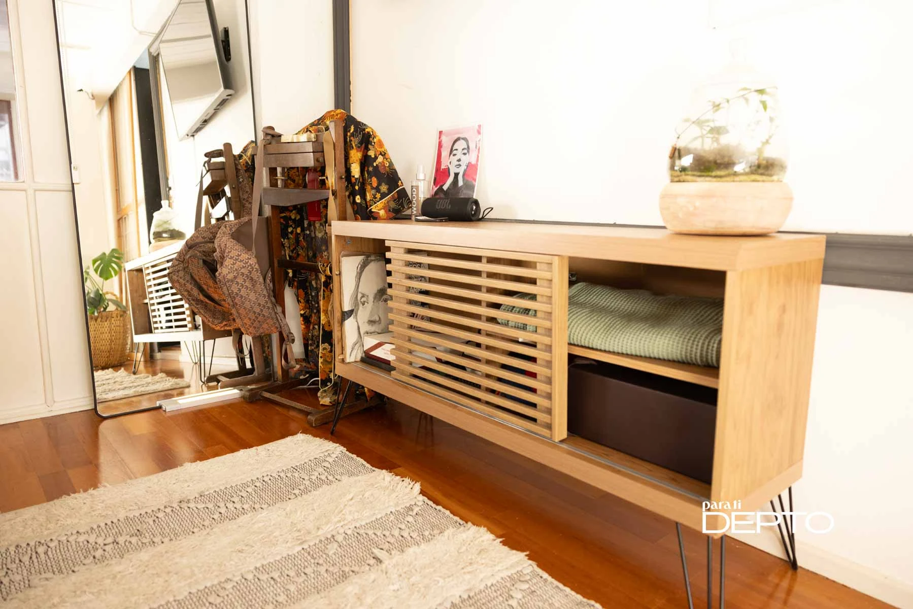 “Me gusta mover cosas, sumar objetos o reorganizar rincones según cómo voy habitando el espacio. 