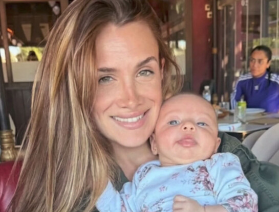 Así está Aitana, la hija de Cami Homs y José Sosa, a dos meses de su nacimiento