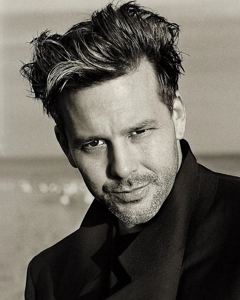 Las impactantes fotos de Mickey Rourke: está en bancarrota y fue desalojado de su casa