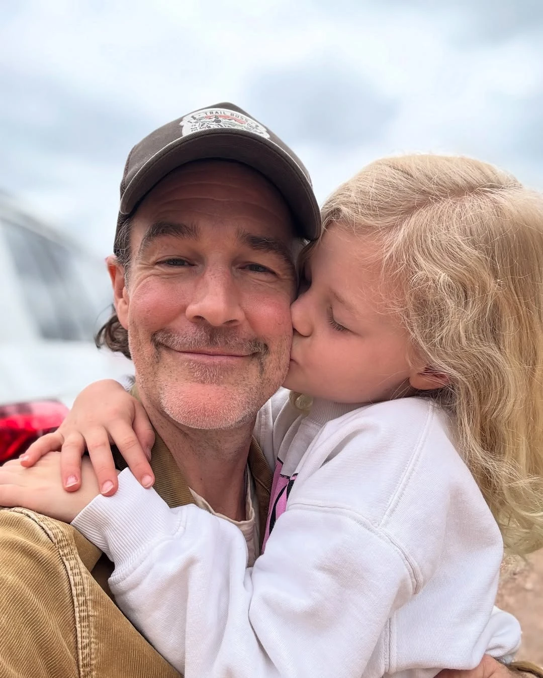 El conmovedor mensaje de la hija de James Van Der Beek en el día que el actor hubiera cumplido años
