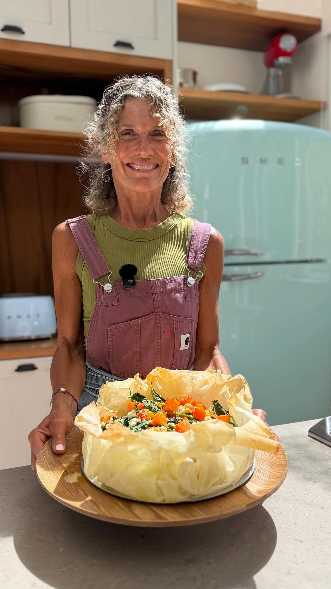 Tarta de verduras con masa filo, receta de Maru Botana