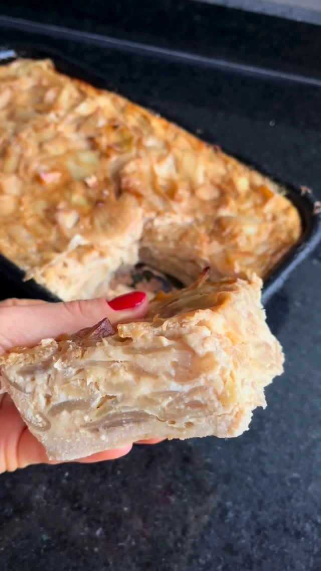 Tarta cremosa de cebolla