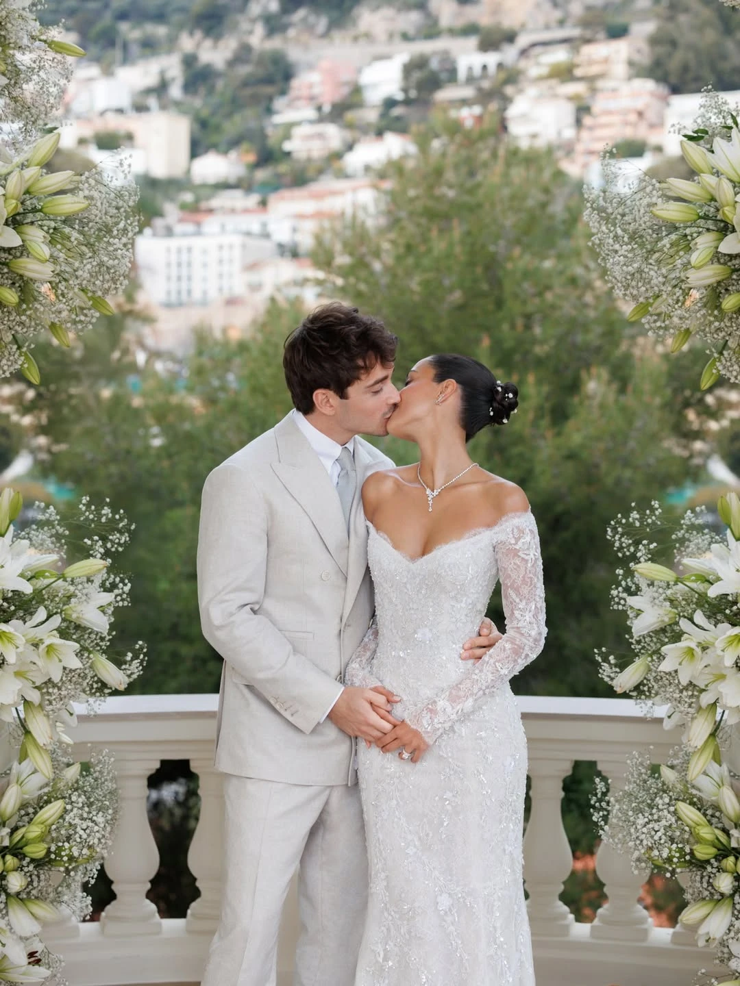 La boda secreta de Charles Leclerc y Alexandra Saint Mleux: fotos, vestido y detalles