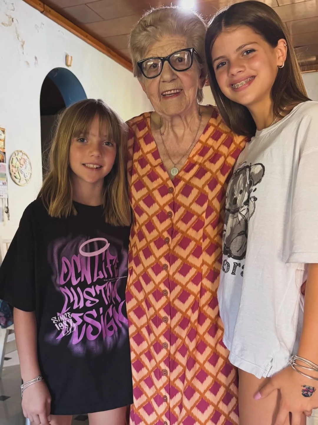 Las hijas de Wanda Nara y Mauro Icardi viajaron a Rosario para el casamiento de su tío Guido