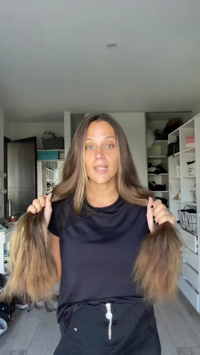 Barbie Vélez antes del cambio de look: decidió cortarse y renovar el color.