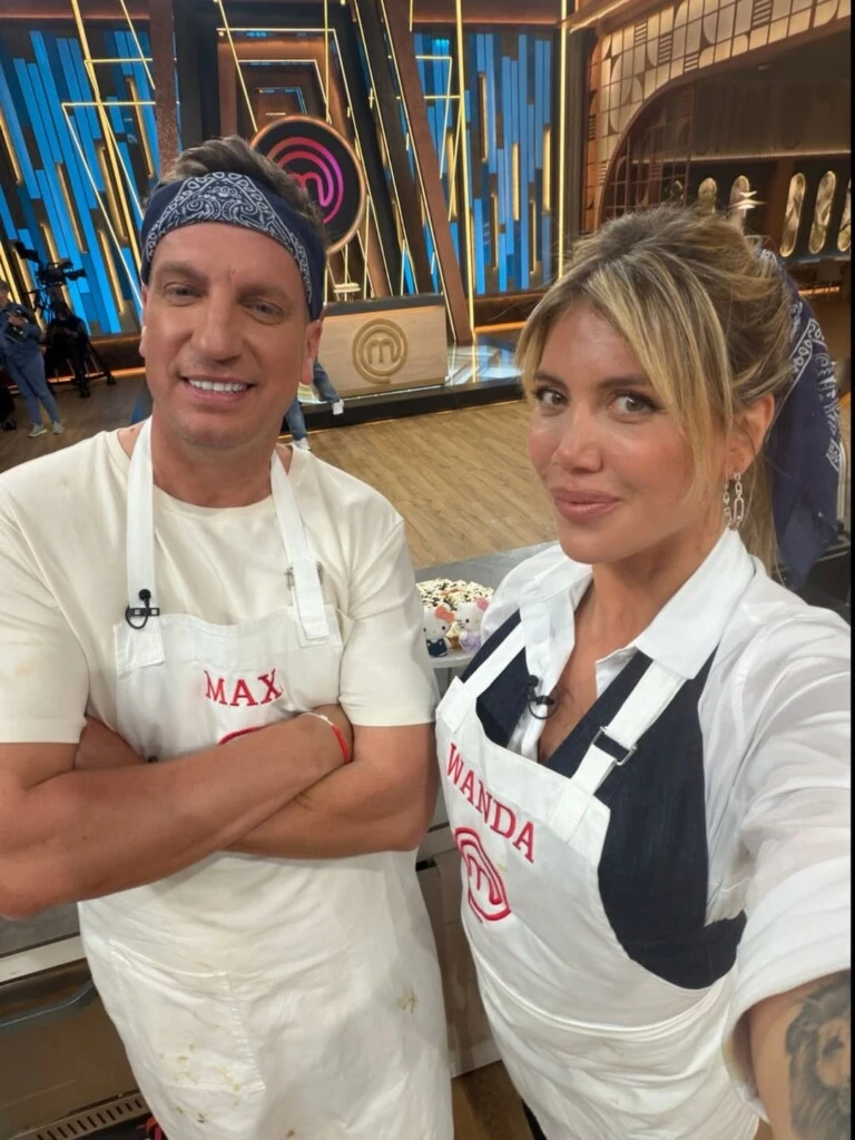 También incluyó imágenes junto a Wanda Nara, su exesposa y conductora del programa, y otros participantes.